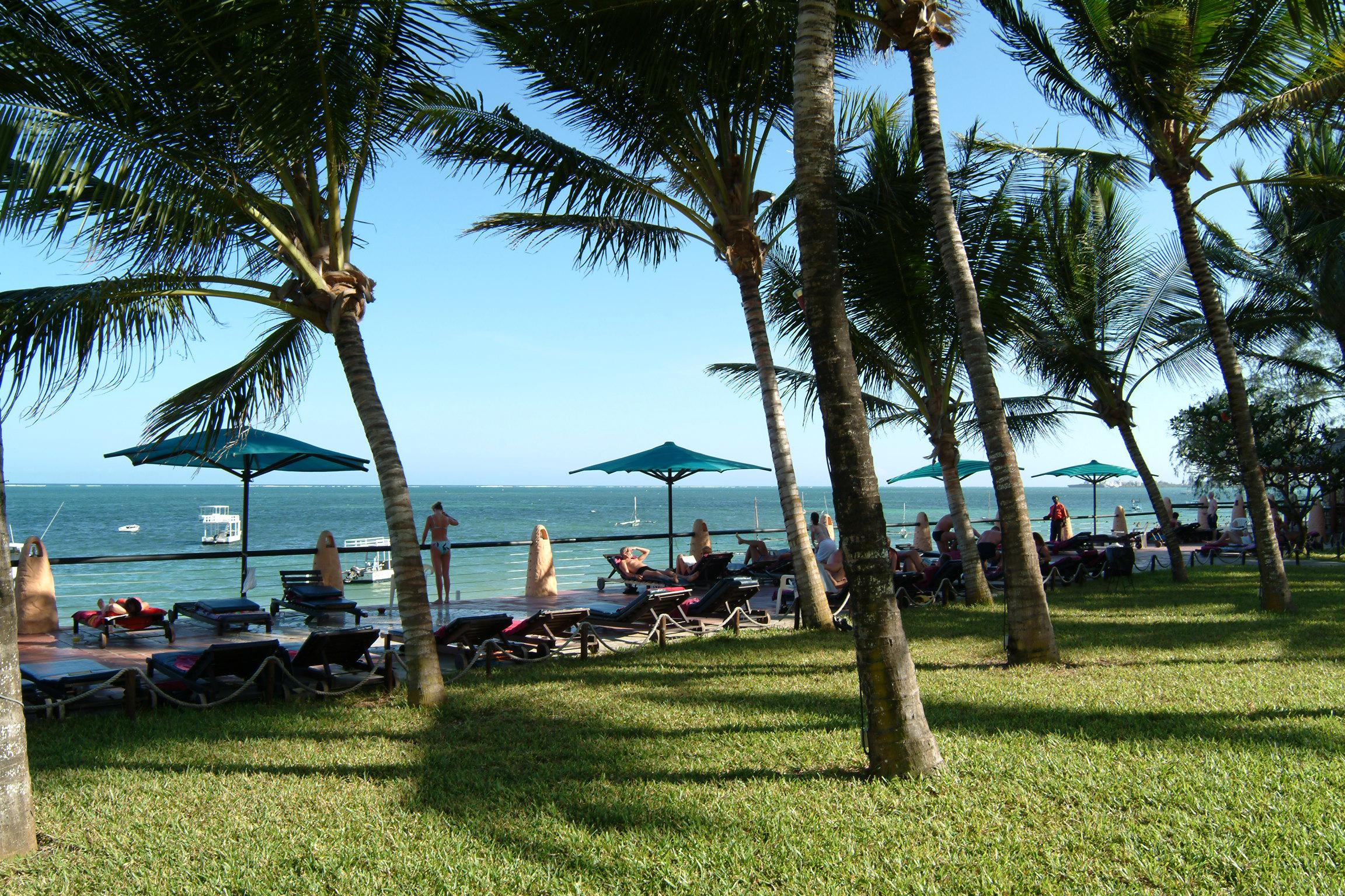 Bamburi Beach Hotel Buitenkant foto