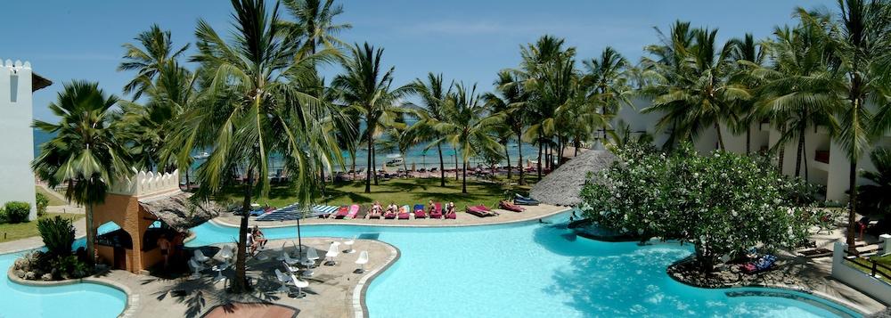 Bamburi Beach Hotel Buitenkant foto