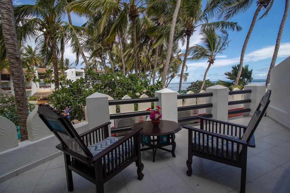 Bamburi Beach Hotel Buitenkant foto