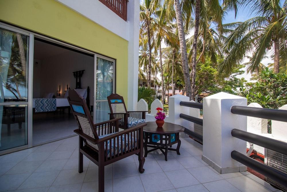 Bamburi Beach Hotel Buitenkant foto